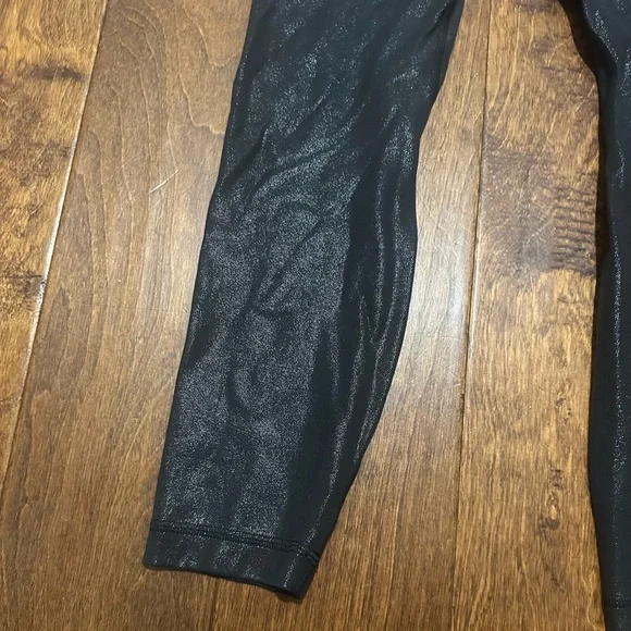 Lululemon Align Shine 25” leggings - Picture 2 of 8